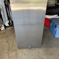 Outdoor Mini Fridge 