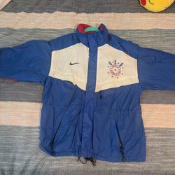 VINTAGE USA NIKE JACKET SIZE MEDIUM