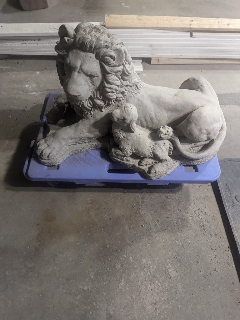 Concrete Lion With Lamb