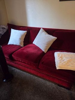 FREE SOFAS