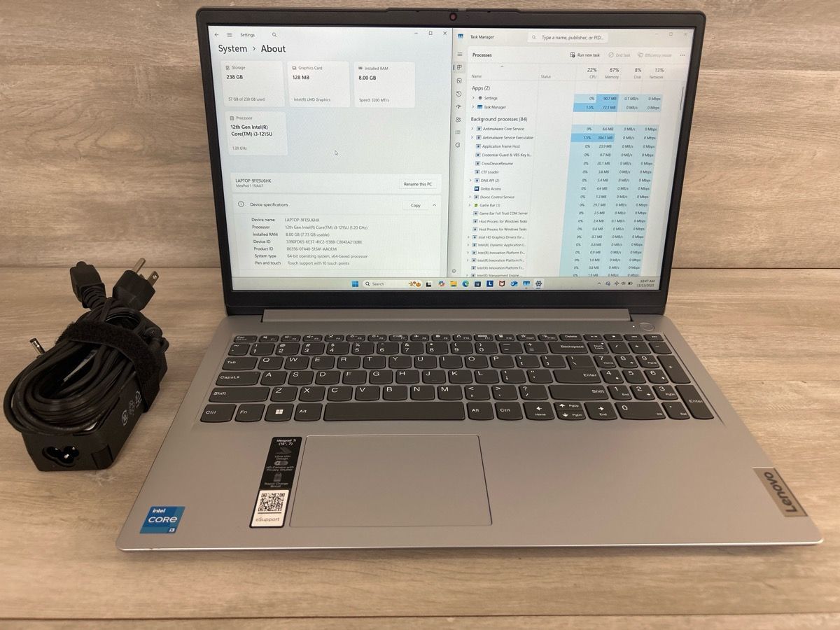 Laptop Lenovo IdeaPad 1i 15.6" Touchscreen 15IAU7 – i3-1215U 8GB RAM 256GB SSD (PO1022115)