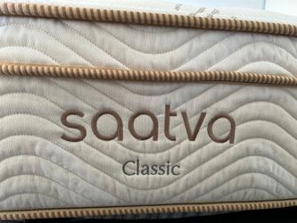 SAATVA Classic Mattress, Luxury Firm, 14.5", Queen, Like New