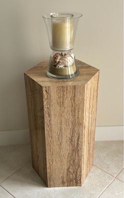 24”h Modern Faux Travertine Laminate Floor Pedestal