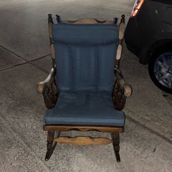 30s Rocking Chair 