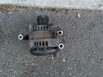 2014-2017 Maserati Ghibli engine Alternator oem