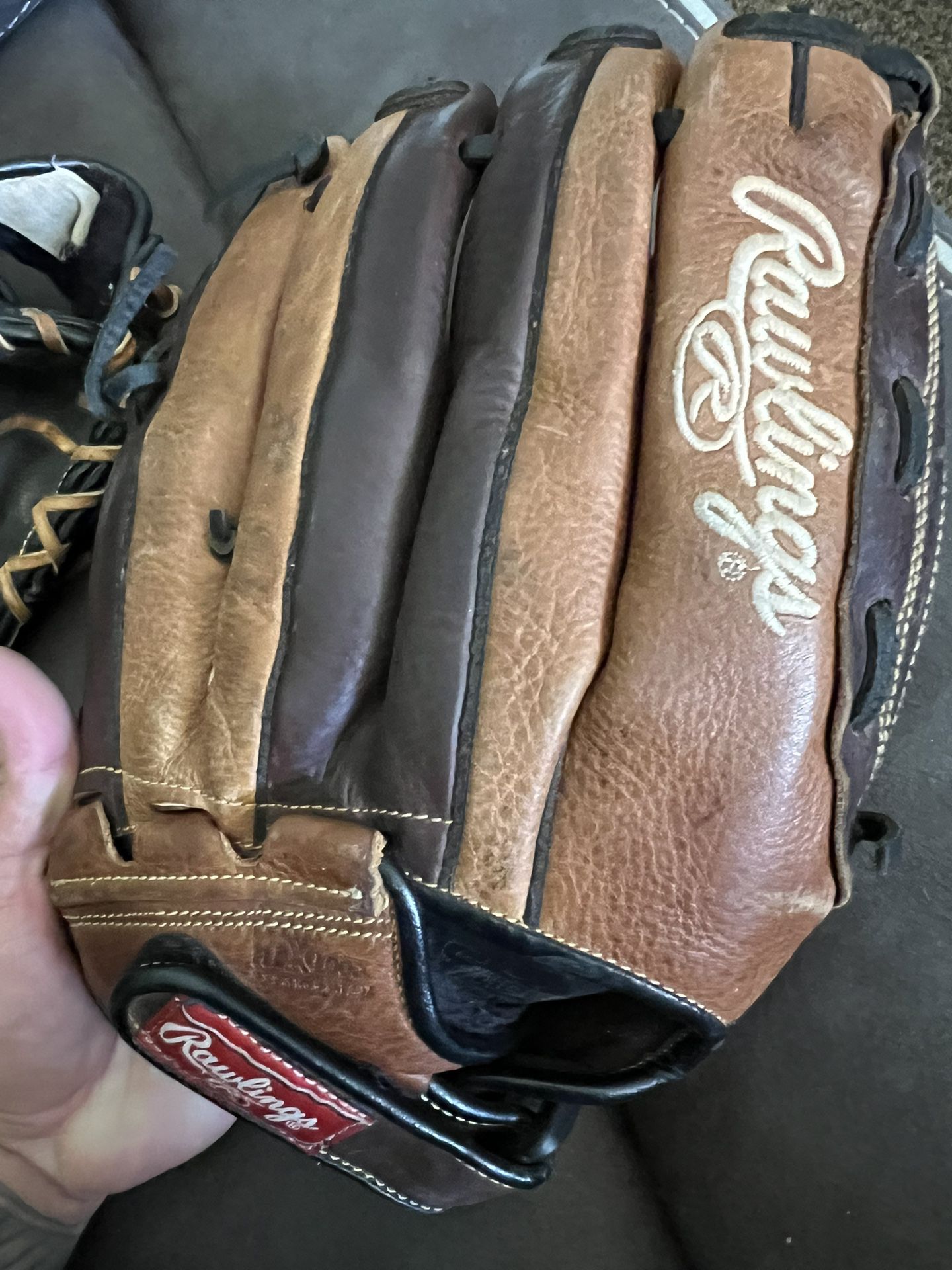 Rawlings baseball Glove! Great Condition! 