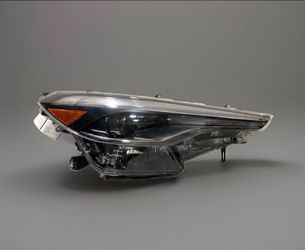 2022-2025 Toyota Corolla Cross Adaptive Right Headlight Used OEM SHELL