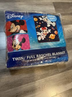 Mickey & Minnie Space Twin Blanket 60in x80in 