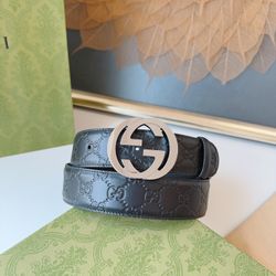 Classic versatile men's belt