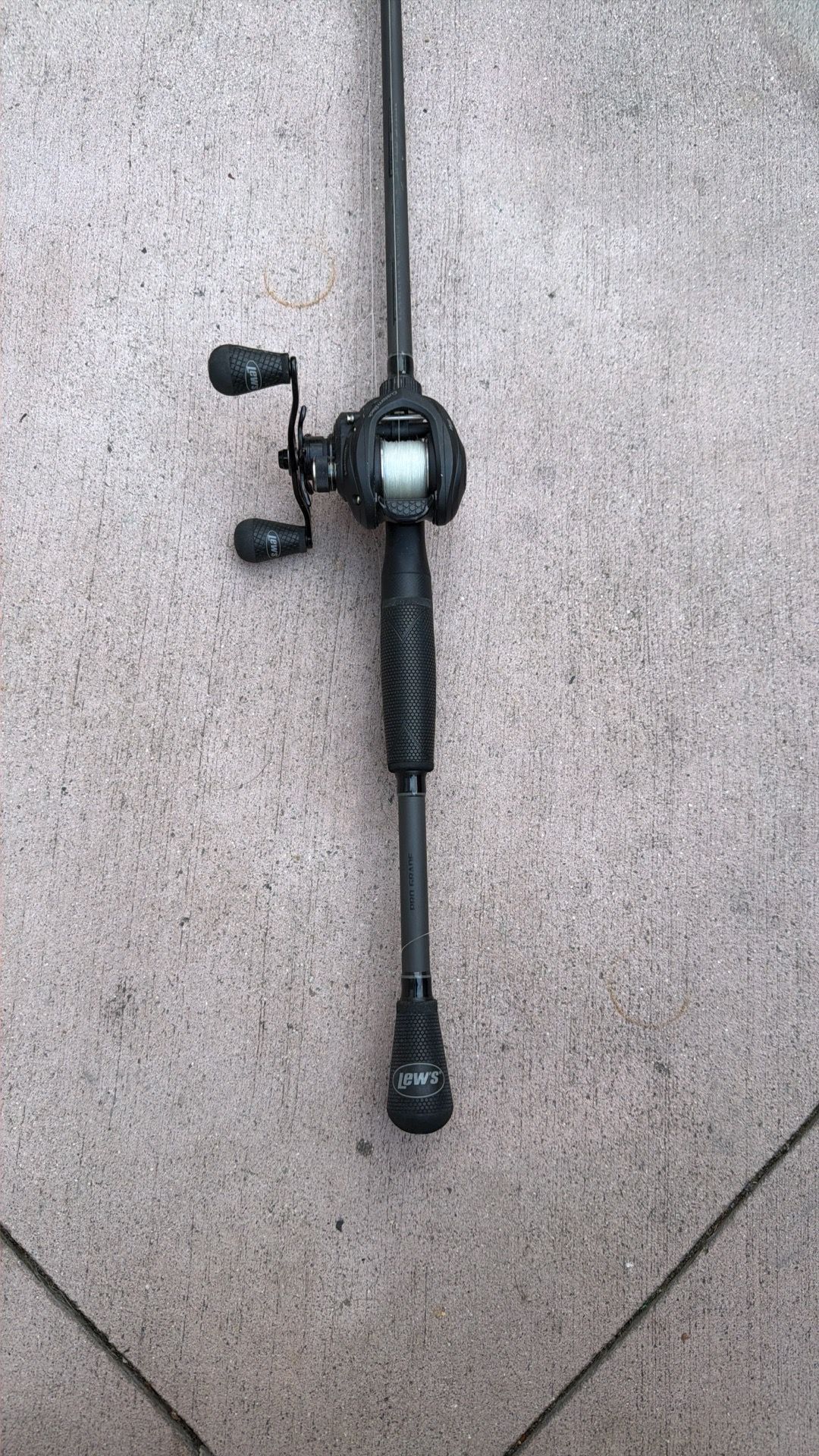 Lew’s Custom Black Left Hand Retrieve