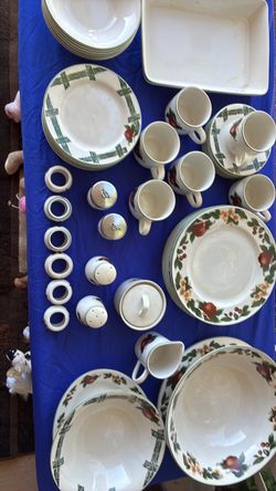 The cades cove collection serves 12