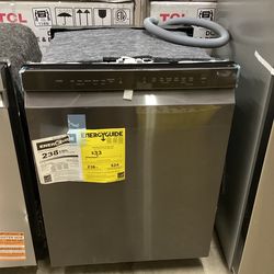 LG 24 in. Front Control Built-in Dishwasher with QuadWash New Scratch and Dent