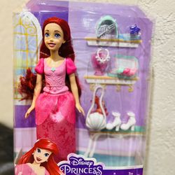 New Disney Ariel Fashion Doll With Extras $$$35 