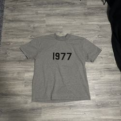 1977 Essentials Shirt