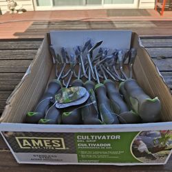 AMES Stainless Steel Cultivator Gel Grip
