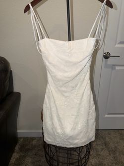 Brand New Windsor Floral Sequin Lace Up Mini Dress Size Medium