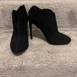 Nine West Nero Suede Boot