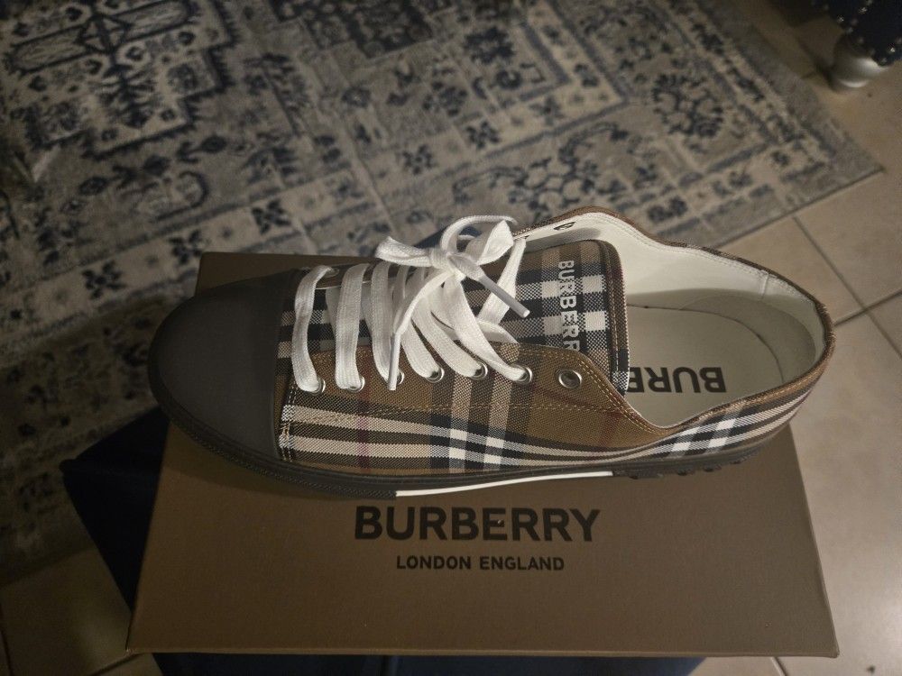 Burberry Shoes  Men Size 10.5 And 11