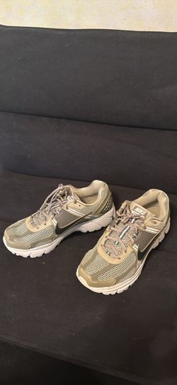 Nike Vomero 5