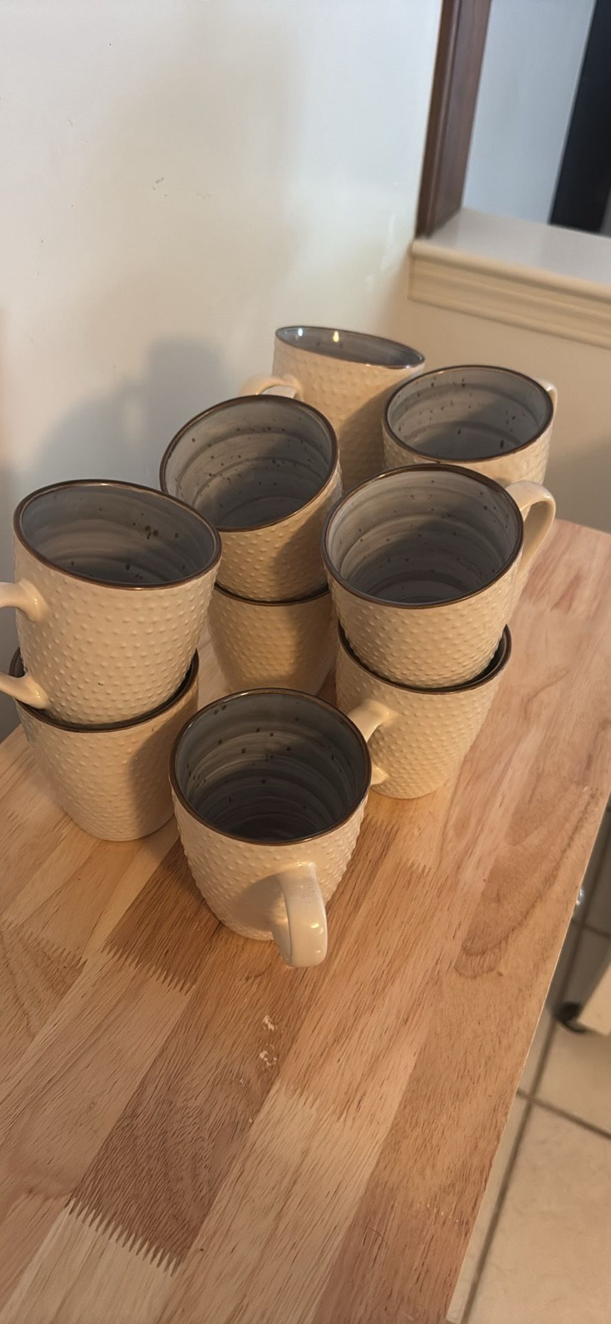 Set of 11 Mugs. No Chips 