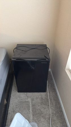 Insignia mini fridge