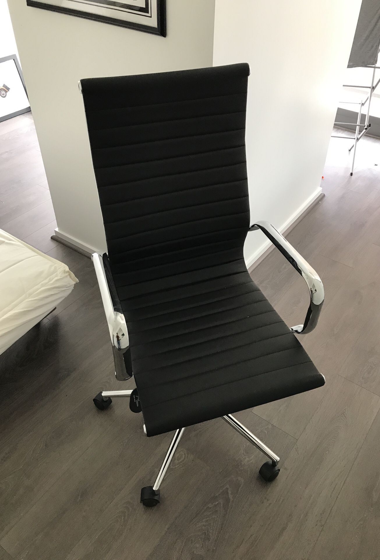 Office desk chair