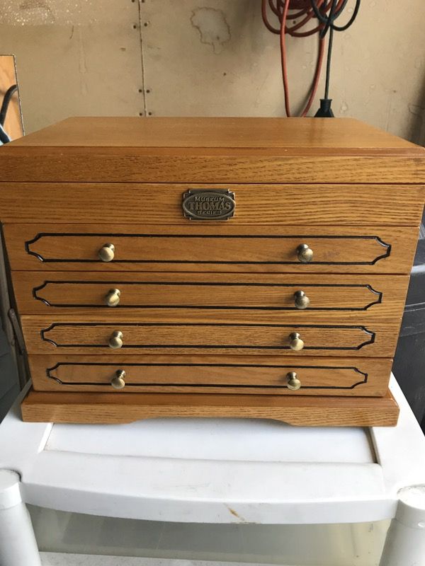 Wooden Thomas Pacconi Museum Series Jewelry Box