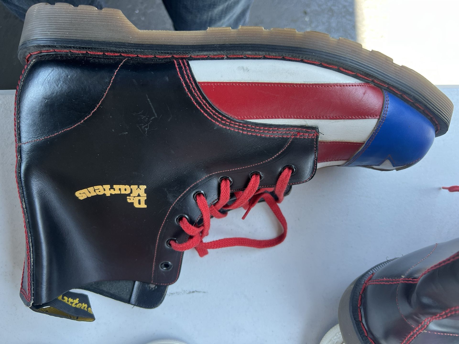 Dr Martens Captain America