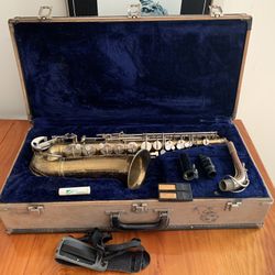 King Cleveland 613 Brass Alto Saxophone w/ Hard Case
