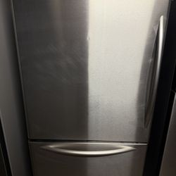 36” Kitchen Aid Counter Depth Refrigerator / Ice Maker Working 👍 