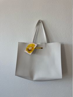 White bag