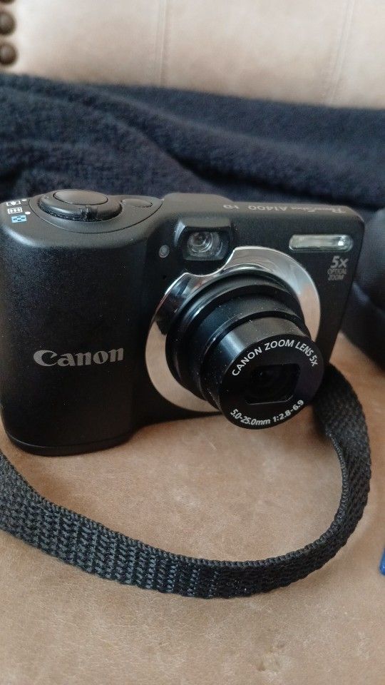 Canon PowerShot A1400 16.0 MP Digital Camera