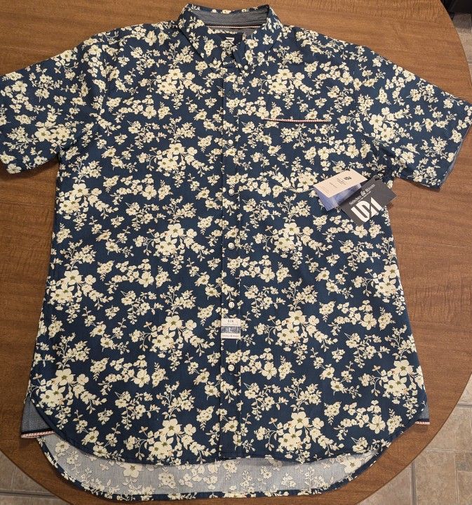 Large Men's Button up Shirt, Stitches & Rivets, New with Tags
