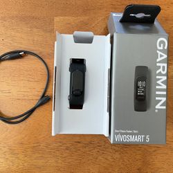 Garmin Smart Fitness Tracker NEW