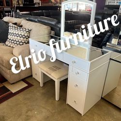 Furniture Vanit