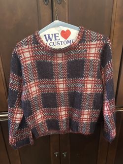 Gently Used  Forever 21 Plaid Sweater Small 