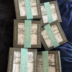 Portable crib sheets