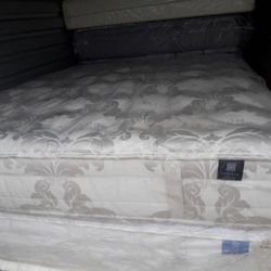 California King Aireloom Mattress