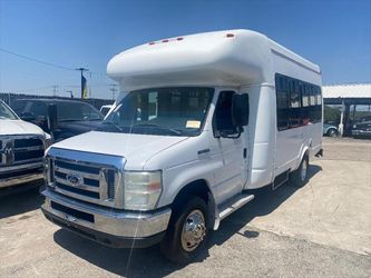 2013 Ford E-450 Cutaway