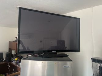 Samsung Flat Screen TV Large