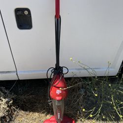 Dirt devil Vacuum