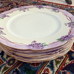 6 Dinner Plates Fine China $25 Excellent Shape 