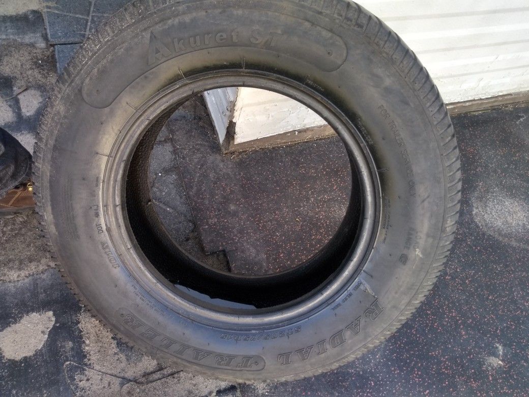 Trailer tire