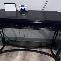 Entry Table, Console Table 