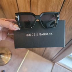 Black Sunglasses 