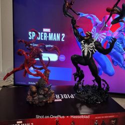 Spider Man Collection Statues +Boxes