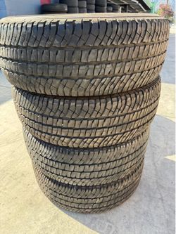 275/70r18 Michelin tires en Excelentes Conditiones de Vida las 4