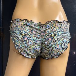 Ruffle Cheeky VS Bikini Bottom 
