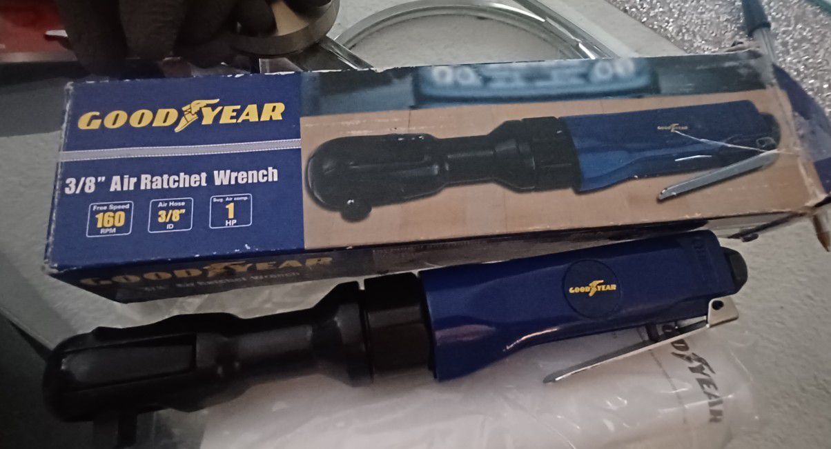 goodyear 3/8 air ratchet wrench