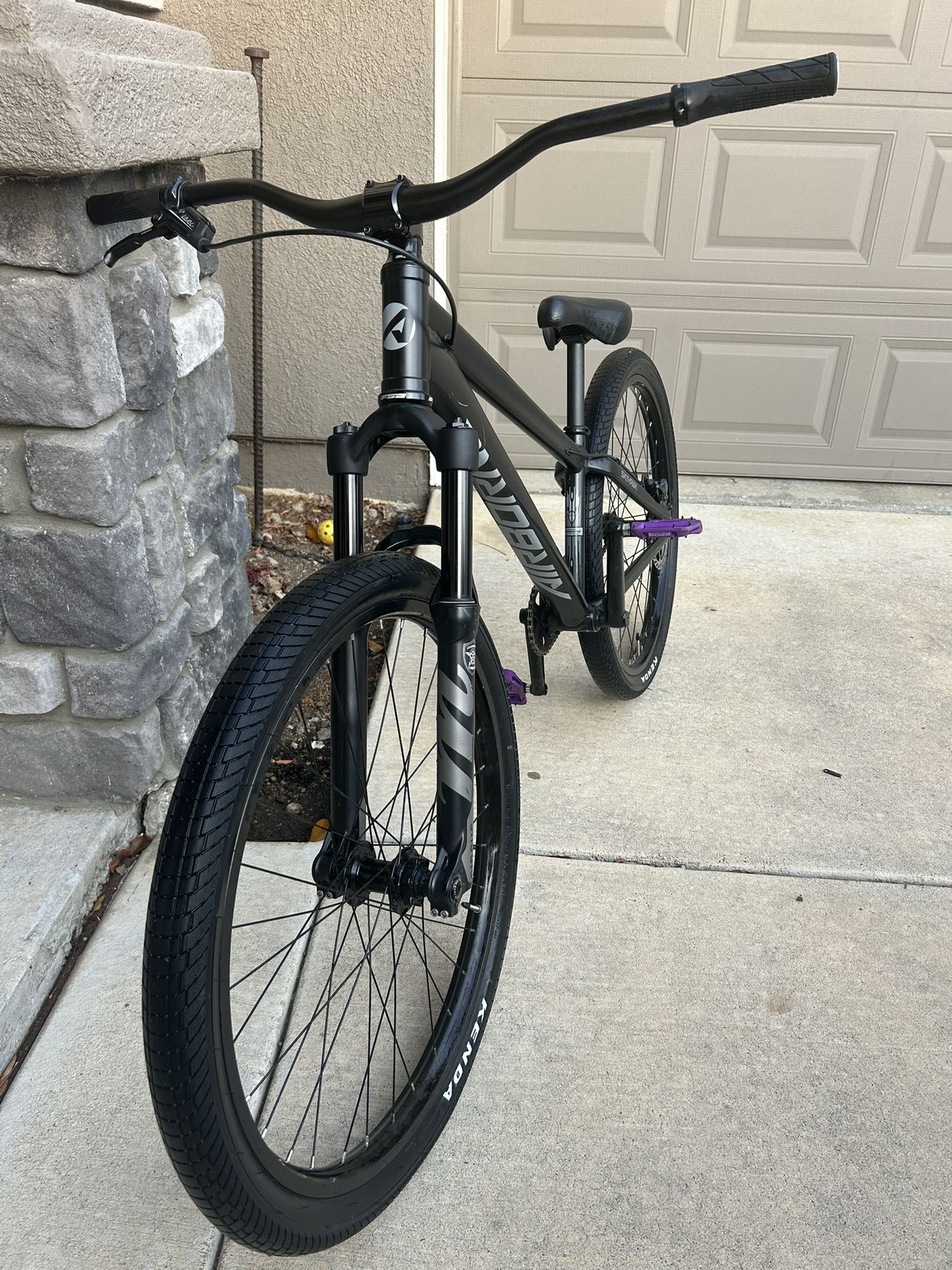 2021 Airborne Skyhawk Dirt Jumper